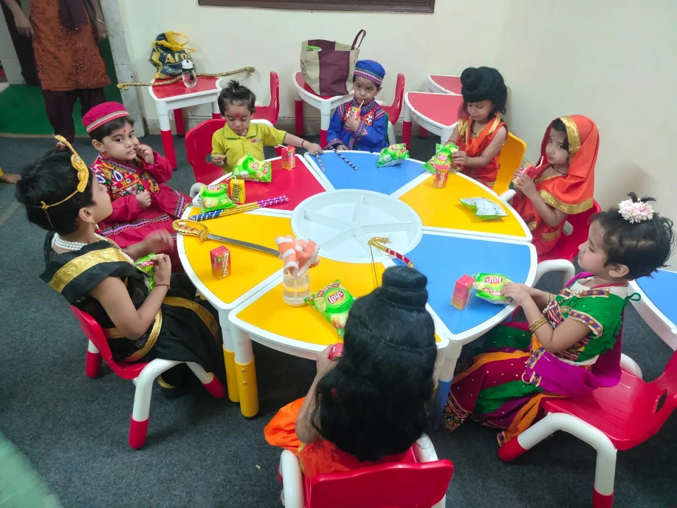 Makoons Play School - Image 9