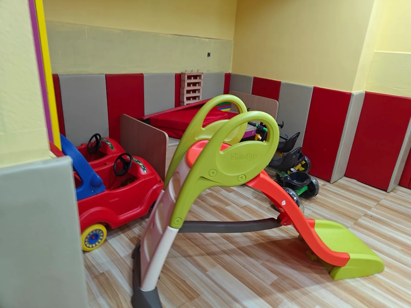 Kidzee - The Diligent World - Image 2