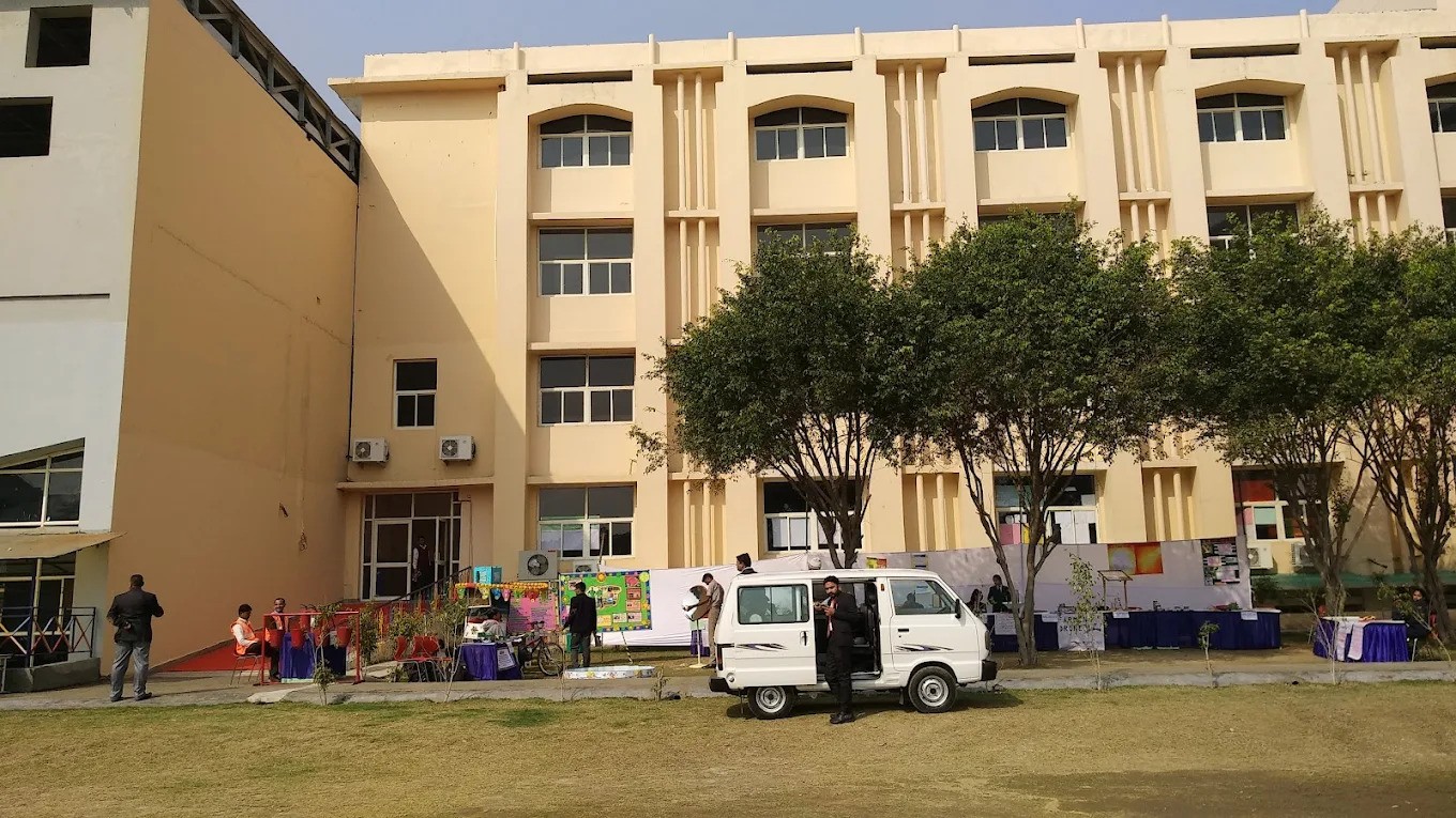 Mayoor School - Image 4