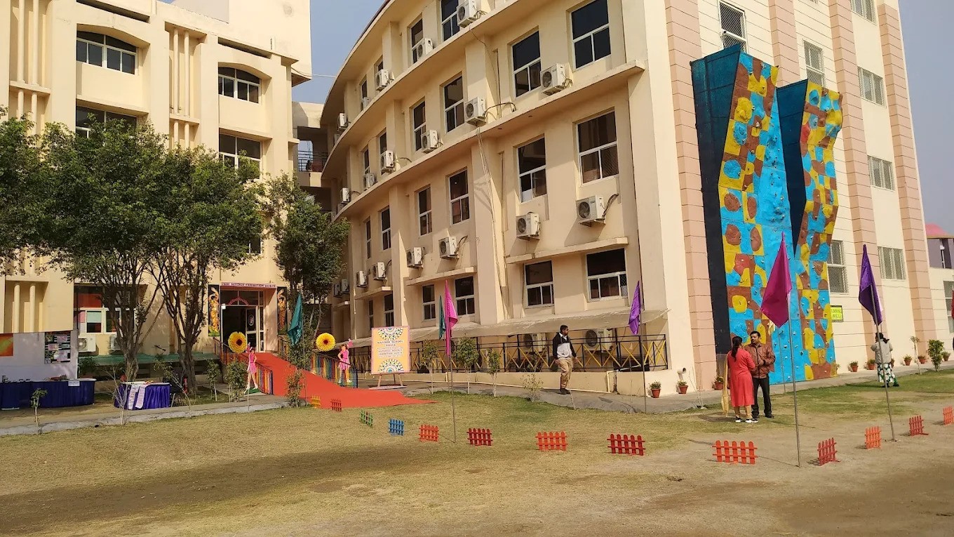 Mayoor School - Image 5