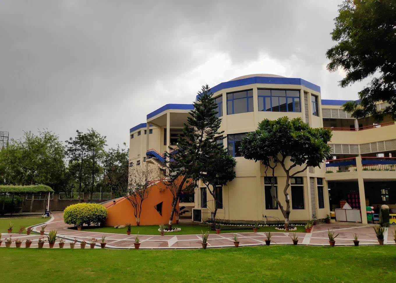 Pragyan School - Image 17