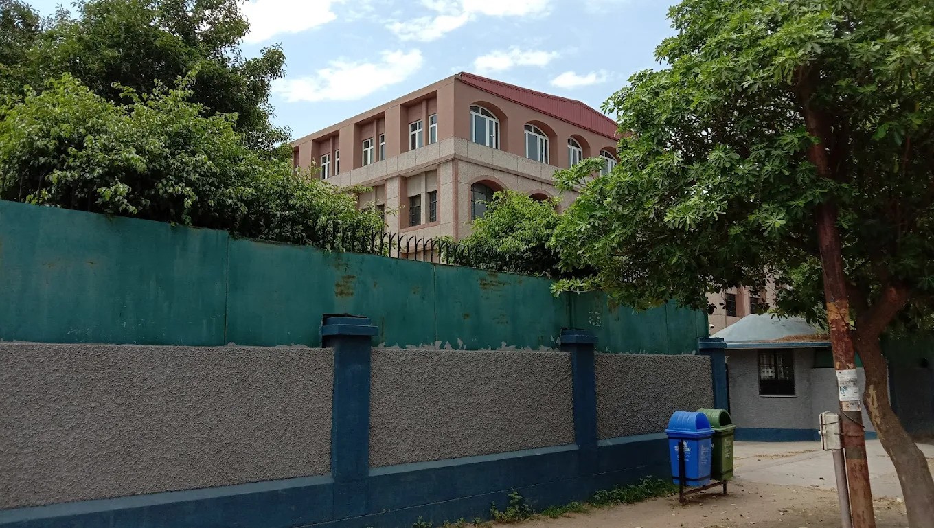 Ursuline Convent School - Image 4