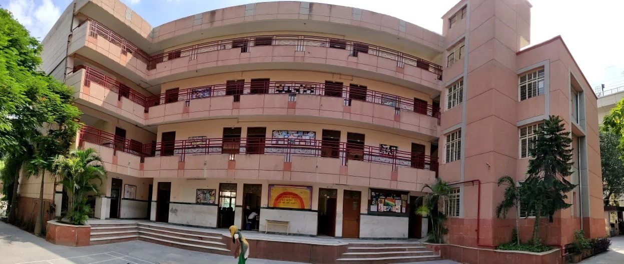 Rishabh Public School - Image 3