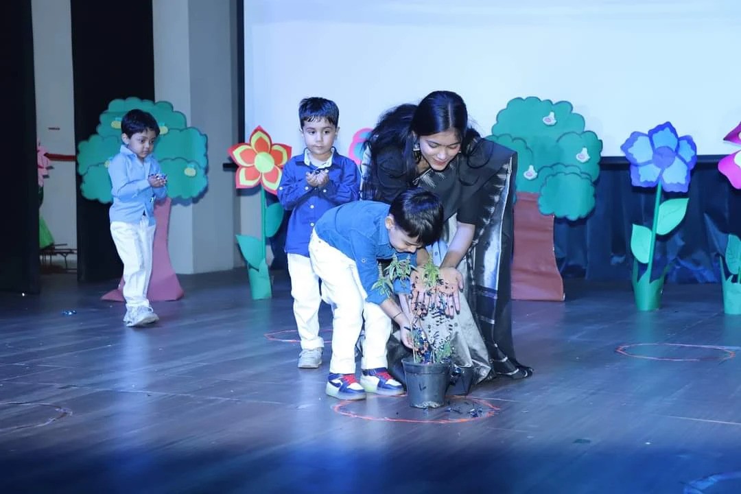 Footprints: Play School & Day Care Creche