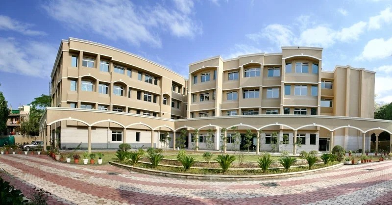 GD Goenka Public School