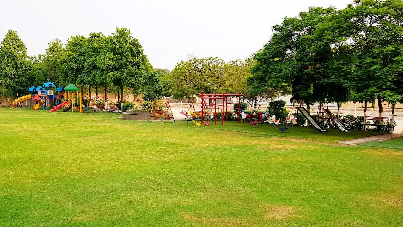 R D Rajpal public school