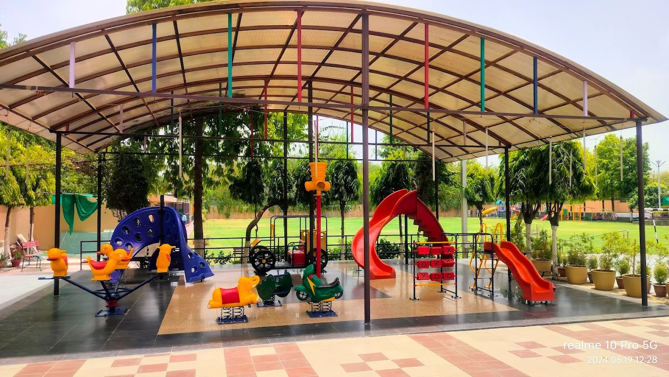 R D Rajpal public school
