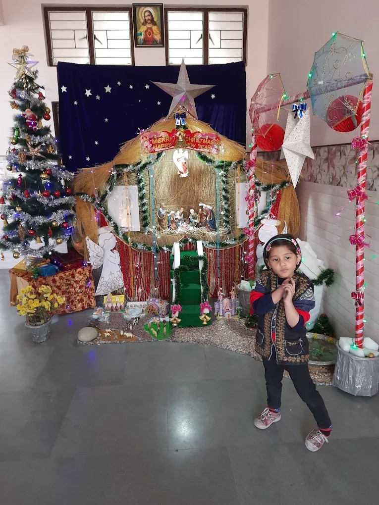 HAPPY KIDS PLAY SCHOOL & DAY CARE