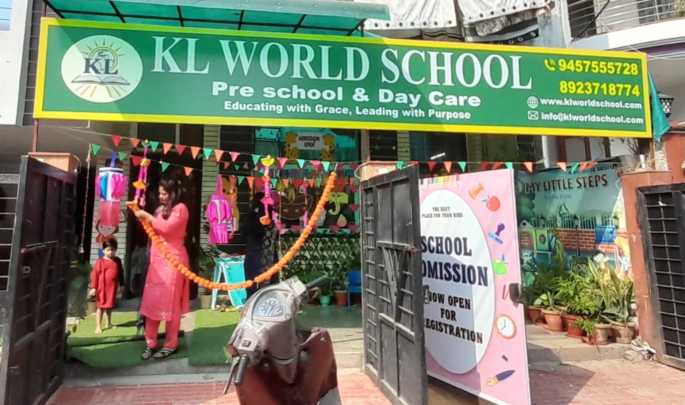 KL WORLD SCHOOL